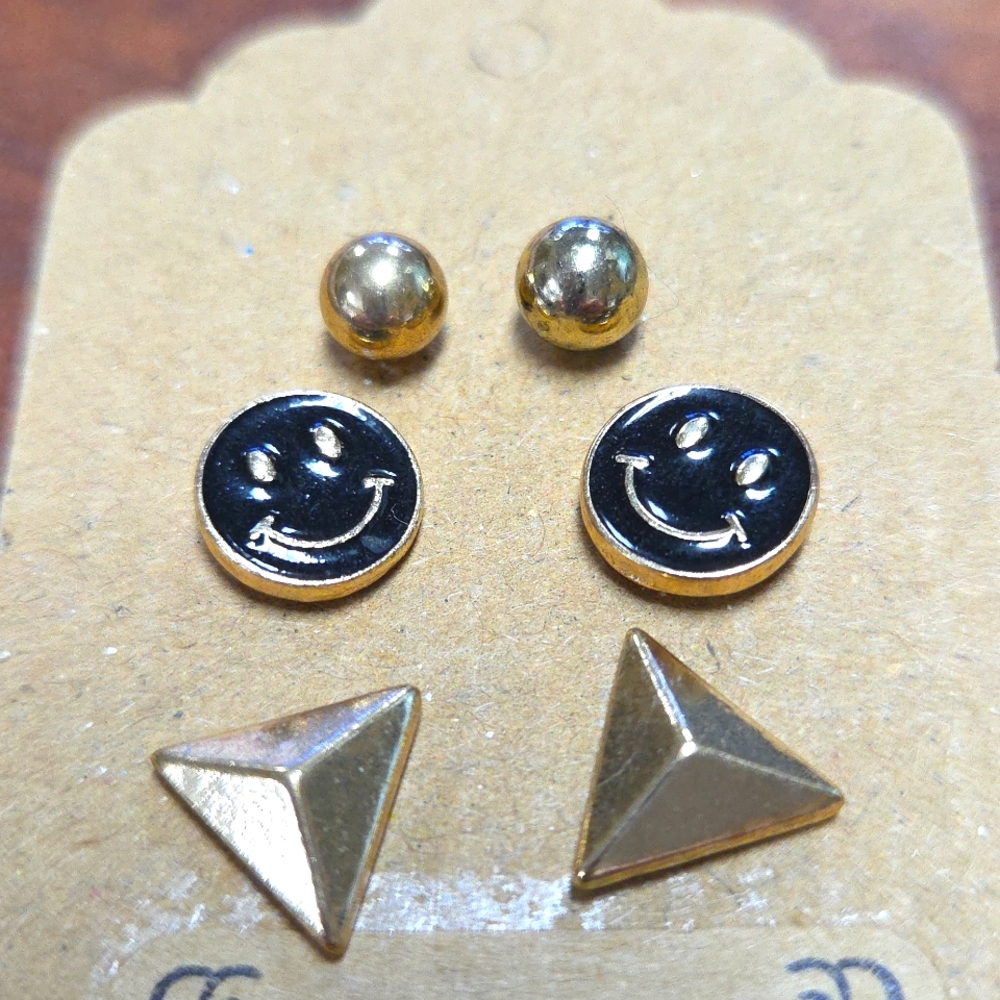 Earrings Set of 3. Pierced. 0436